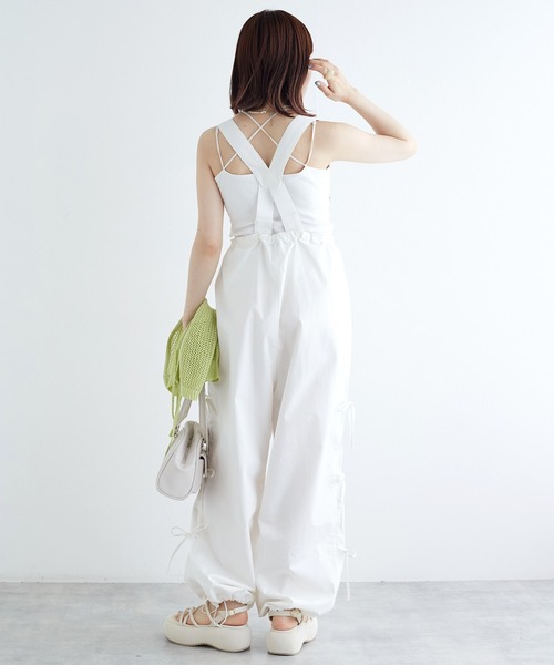 w closet（ダブルクローゼット）の「サイドリボンパラシュートパンツ（カーゴパンツ・レディース・ピンク/ホワイト系その他/カーキ/オフホワイト・FREE）」の11枚目の写真