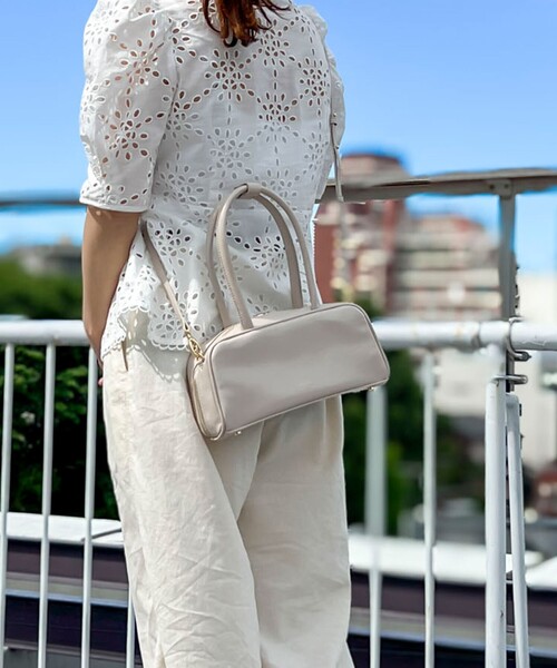 NOLLEY’S（ノーリーズ）の「横長ボストン（ボストンバッグ・レディース・グレイッシュブルー/オフホワイト・FREE）」の3枚目の写真