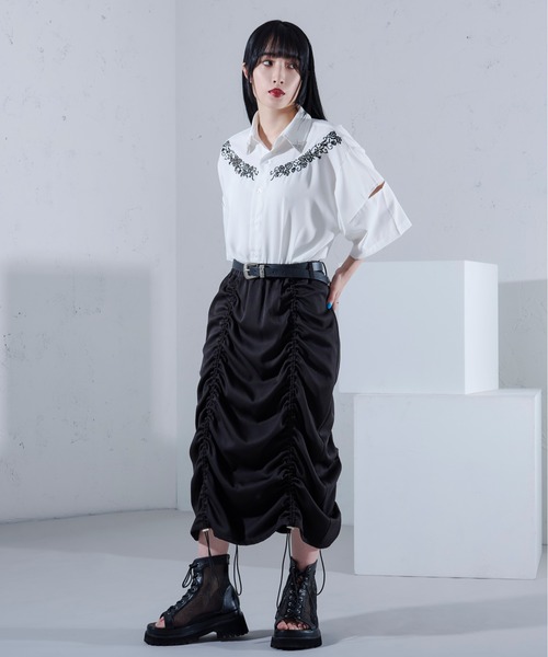 カーブフラワー刺繍カットアウトシャツ（シャツ/ブラウス）｜Ellno Loset（エルノロゼット）