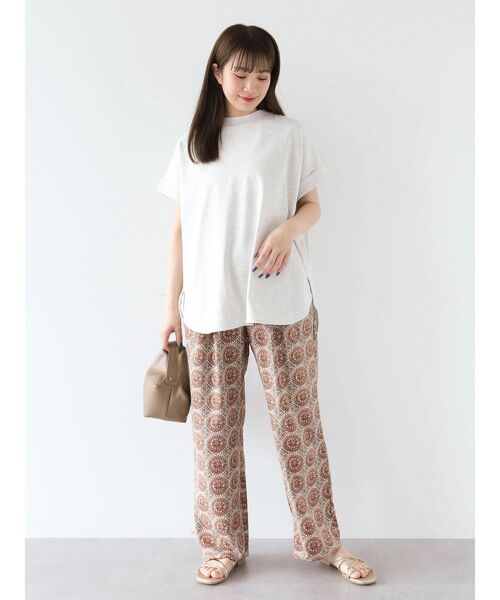 Green Parks(グリーンパークス)の「汗染み防止プチハイネックプルオーバー(Tシャツ/カットソー・レディース・パープル/グレイッシュベージュ/ブラック/グレー系その他/オフホワイト・FREE)」の20枚目の写真