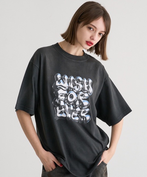WISH FOR EVER(ウィッシュフォーエバー)の「SUN FADE DRAWCODE METALLIC LOGO T/サンフェードドローコードメタリックロゴT(Tシャツ/カットソー・メンズ・ホワイト/ブラック/ピンク・LARGE/MEDIUM)」の2枚目の写真