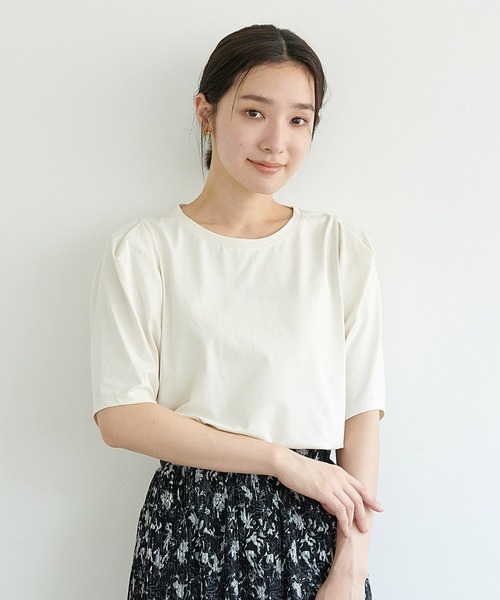 CROSS FUNCTION(クロスファンクション)の「《接触冷感・抗菌防臭》きれいめパフスリーブTシャツ【CF/クロスファンクション】(Tシャツ/カットソー・レディース・オフホワイト/ライトピンク/ライトベージュ・M/L)」の19枚目の写真