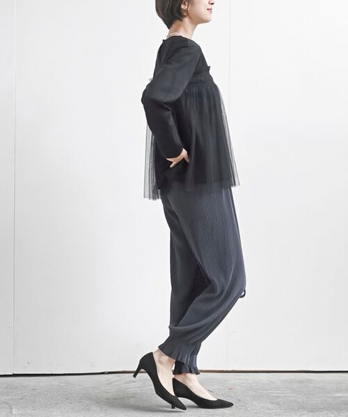 rps(アールピーエス)の「裾シャーリングカットプリーツパンツ(その他パンツ・レディース・ブラック/チャコールグレー・フリー)」の6枚目の写真