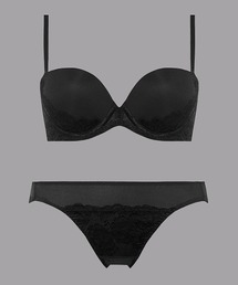 AMOSTYLE BY Triumph | Daily AMOSTYLE スムースブラ (コンフィーレース)【Eカップ】 AMST518 WHU + Mini JX(ブラ&ショーツ)