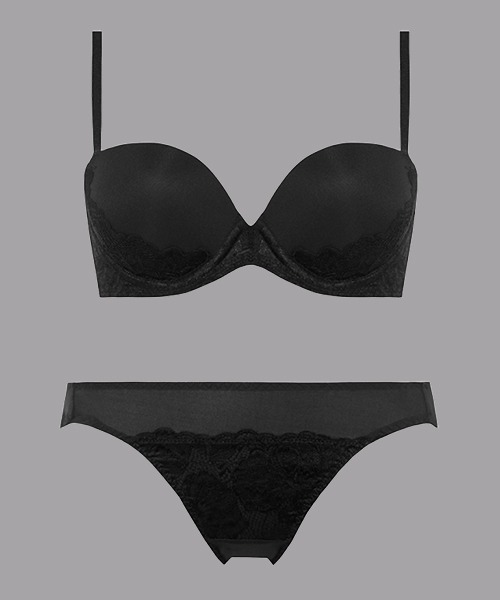 【Ayumi】以外購入不可 楽天市場】☆セール30％OFF☆[アモスタイル]きゅっと寄せブラ