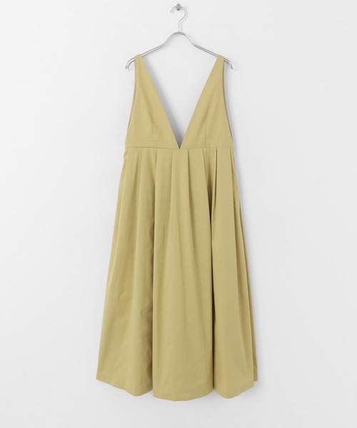 KBF（ケイビーエフ）の「『2サイズ展開』ディープネックジャンパースカート（ワンピース・レディース・ベージュ/ネイビー・36/38）」の21枚目の写真