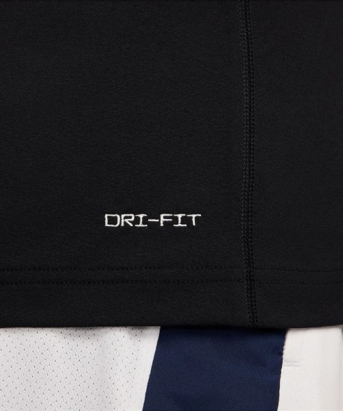 NIKE(ナイキ)の「ナイキ NIKE ナイキ DF UV HYVRS トラック クラブ S/S トップ(Tシャツ/カットソー・メンズ・ブラック・LL/L/M/S)」の3枚目の写真