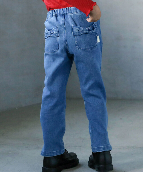 SLAP SLIP（スラップスリップ）の「【ラクのび】おしりリボンストレッチツイルデニムパンツ(80~140cm)（デニムパンツ・キッズ・ブルー/ピンク/ベージュ・110cm/130cm/90cm/100cm/140cm/120cm/80ｃｍ）」の2枚目の写真