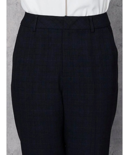 Perfect Suit FActory（パーフェクトスーツファクトリー）の「グレンチェックスーツ　テーパードパンツ　ネイビー/ブラウン【マシンウォッシャブル】【ストレッチ】（スーツパンツ・レディース・ブラウン/ネイビー・9号/7号）」の13枚目の写真