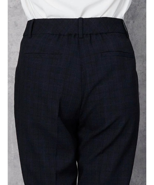 Perfect Suit FActory（パーフェクトスーツファクトリー）の「グレンチェックスーツ　テーパードパンツ　ネイビー/ブラウン【マシンウォッシャブル】【ストレッチ】（スーツパンツ・レディース・ブラウン/ネイビー・9号/7号）」の15枚目の写真