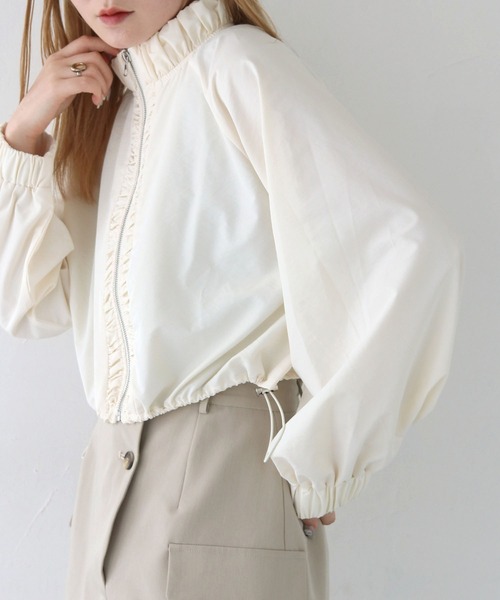 CLEIO（クレイオ）の「【CLEIO】スタンドカラーナイロンブルゾン/STAND COLLAR NYLON BLOUSON/922-12616（ナイロンジャケット・レディース・ベージュ/アイボリー/ブラック・FREE）」の8枚目の写真