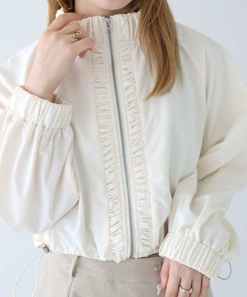 CLEIO（クレイオ）の「【CLEIO】スタンドカラーナイロンブルゾン/STAND COLLAR NYLON BLOUSON/922-12616（ナイロンジャケット・レディース・ベージュ/アイボリー/ブラック・FREE）」の6枚目の写真