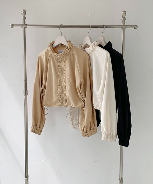 CLEIO(クレイオ)の「【CLEIO】スタンドカラーナイロンブルゾン/STAND COLLAR NYLON BLOUSON/922-12616(ナイロンジャケット・レディース・ベージュ/アイボリー/ブラック・FREE)」の5枚目の写真