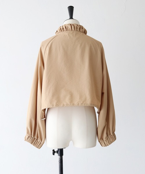CLEIO(クレイオ)の「【CLEIO】スタンドカラーナイロンブルゾン/STAND COLLAR NYLON BLOUSON/922-12616(ナイロンジャケット・レディース・ベージュ/アイボリー/ブラック・FREE)」の7枚目の写真