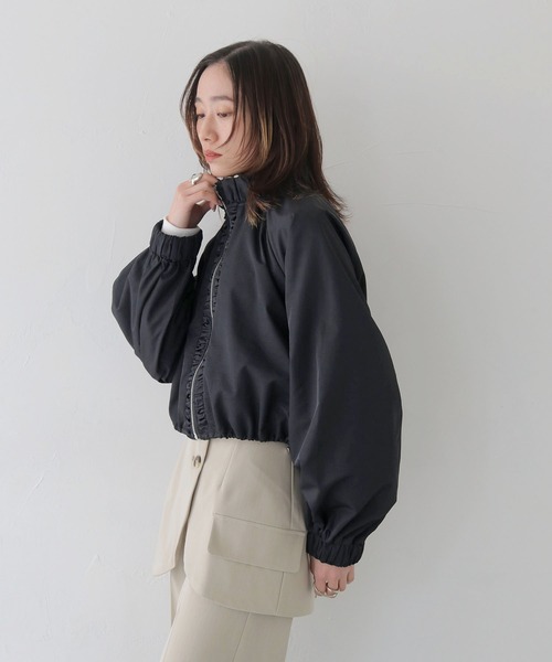CLEIO(クレイオ)の「【CLEIO】スタンドカラーナイロンブルゾン/STAND COLLAR NYLON BLOUSON/922-12616(ナイロンジャケット・レディース・ベージュ/アイボリー/ブラック・FREE)」の19枚目の写真
