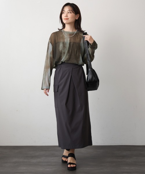 Bou Jeloud（ブージュルード）の「オーバーサイズニュアンスシアートップス（Tシャツ/カットソー・レディース・ブラウン/ネイビー・FREE）」の10枚目の写真