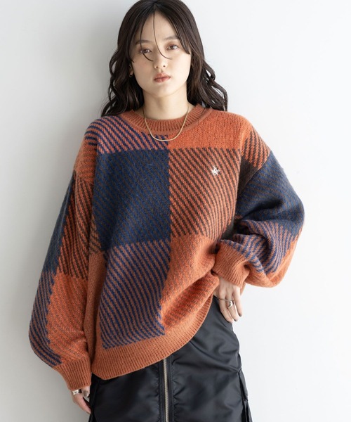 BEVERLY HILLS POLO CLUB（ビバリーヒルズポロクラブ）の「BEVERLY HILLS POLO CLUB/チェックニットクルー（ニット/セーター・レディース・パープル系/グレー系/オレンジ系/ピンク系・FREE）」の4枚目の写真