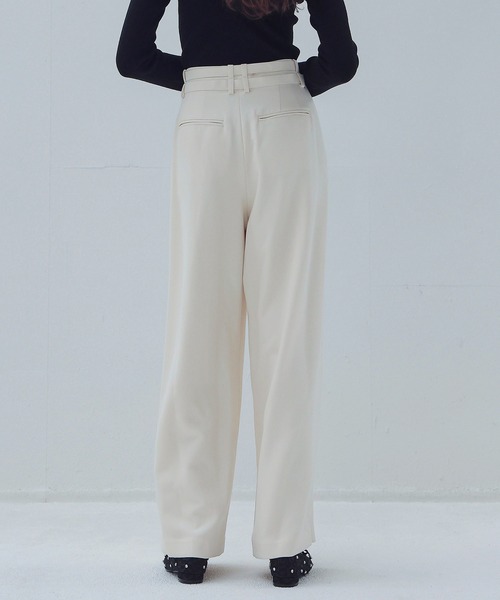 DRESSLAVE（ドレスレイブ）の「W loop one tuck wide pants(ダブルループワンタックワイドパンツ)（デニムパンツ・レディース・ネイビー/ホワイト/ブラウン・36/38）」の5枚目の写真