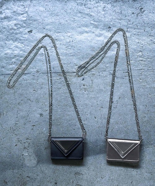 HARE（ハレ）の「サンカクプレートHAREロゴチェーンミニウォレット(HARE)（財布・レディース・ブラック/シルバー・FREE）」の3枚目の写真