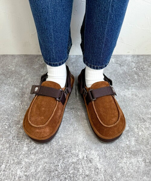 fredy emue(フレディエミュ)の「【SHAKA/シャカ】MOG MULE TASSEL SUEDE(サンダル・レディース・ブラック/ブラウン・24/23)」の6枚目の写真