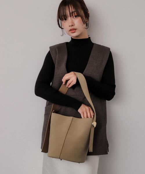 SENSE OF PLACE by URBAN RESEARCH（センスオブプレイスバイアーバンリサーチ）の「ジャージーメルトンVネックジレ（ベスト・レディース・ベージュ系その他/ブラウン系その他/ブラック系その他・ONE）」の21枚目の写真