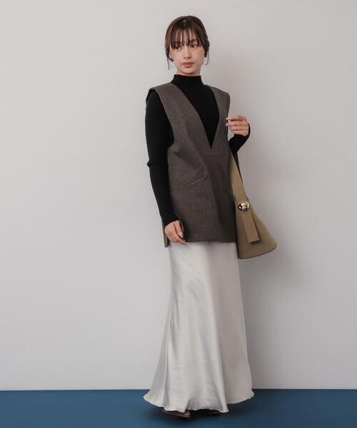 SENSE OF PLACE by URBAN RESEARCH（センスオブプレイスバイアーバンリサーチ）の「ジャージーメルトンVネックジレ（ベスト・レディース・ベージュ系その他/ブラウン系その他/ブラック系その他・ONE）」の17枚目の写真