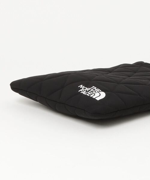 THE NORTH FACE（ザノースフェイス）の「THE NORTH FACE/ザ・ノース・フェイス バック PCケース ジオフェイスピーシースリーブ13インチ NM32354（PC・タブレットケース・メンズ・ブラック/アーミー/ダークベージュ・FREE）」の5枚目の写真