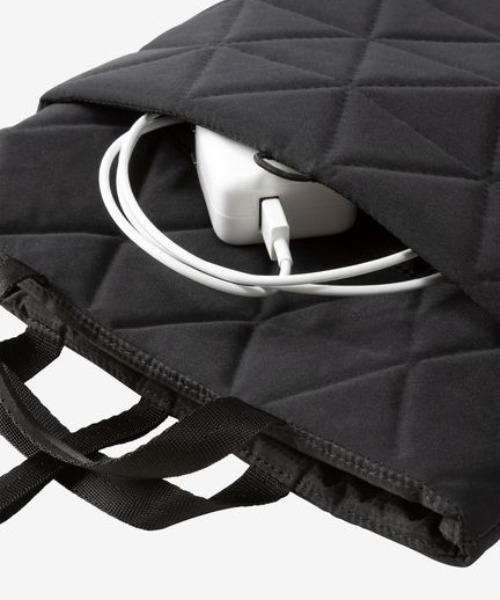 THE NORTH FACE（ザノースフェイス）の「THE NORTH FACE/ザ・ノース・フェイス バック PCケース ジオフェイスピーシースリーブ13インチ NM32354（PC・タブレットケース・メンズ・ブラック/アーミー/ダークベージュ・FREE）」の10枚目の写真