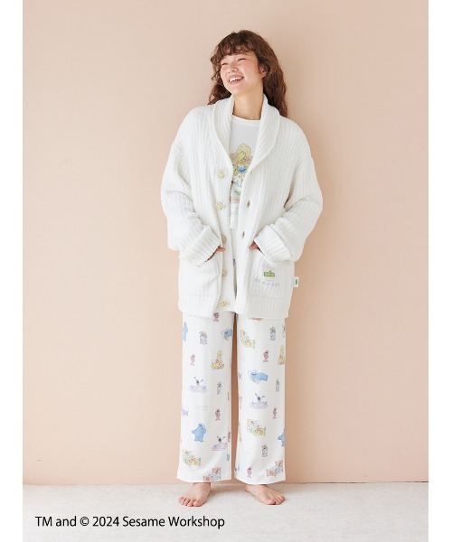 gelato pique（ジェラートピケ）の「【SESAME STREET】【UNISEX】モチーフジャガードショールカーディガン（ルームウェア/パジャマ・レディース・オフホワイト/ブルー・S-M/M-L）」の6枚目の写真