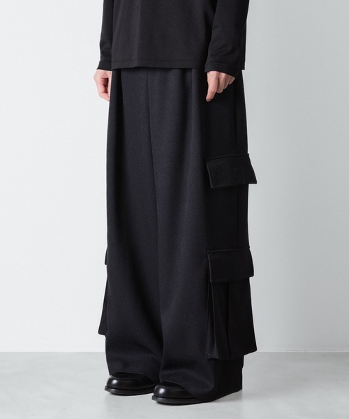 ato(アトウ)の「DOUBLE POCKET WIDE PANTS(その他パンツ・メンズ・ブラック/ダークカーキ・44/48/46)」の18枚目の写真