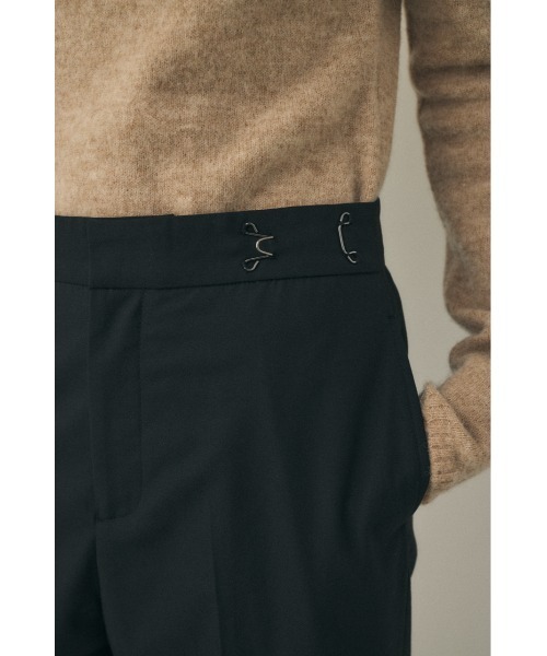 M_（エムアンダーバー）の「リサイクルポリエステル×レーヨン混紡ツイル素材 フックタックスラックス（スラックス・レディース・ブラック/ネイビー・1/2）」の13枚目の写真