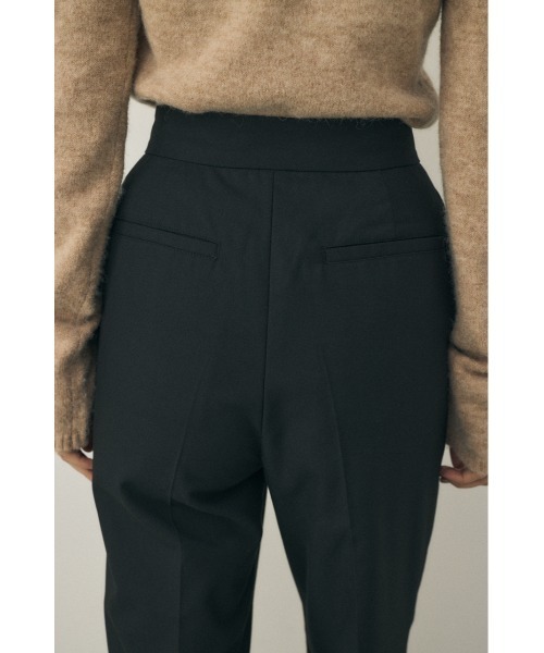 M_（エムアンダーバー）の「リサイクルポリエステル×レーヨン混紡ツイル素材 フックタックスラックス（スラックス・レディース・ブラック/ネイビー・1/2）」の14枚目の写真