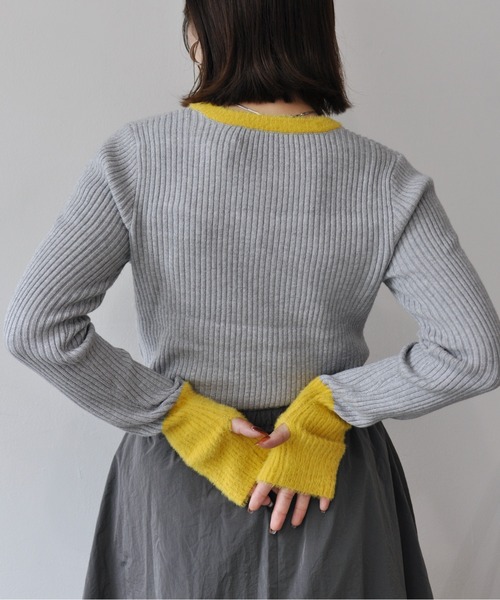 Meli rich（メリーリッチ）の「バイカラー配色サムホールクルーネック