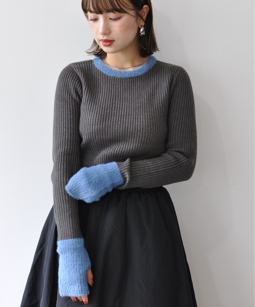 Meli rich（メリーリッチ）の「バイカラー配色サムホールクルーネックニット（ニット/セーター・レディース・アイボリー/ブラック/グレー/チャコールグレー・FREE）」の9枚目の写真