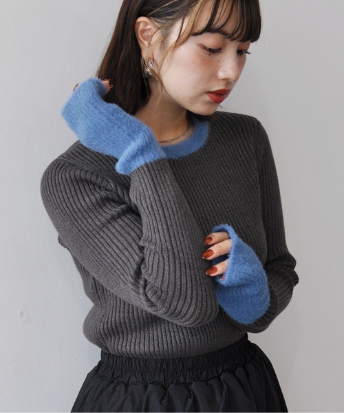 Meli rich（メリーリッチ）の「バイカラー配色サムホールクルーネックニット（ニット/セーター・レディース・アイボリー/ブラック/グレー/チャコールグレー・FREE）」の18枚目の写真