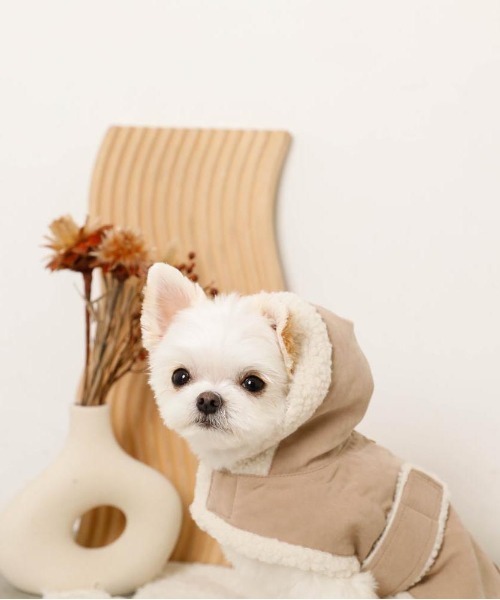 ムートン風フードボアケープ（ペットウェア）｜moncheri（モンシェリ）