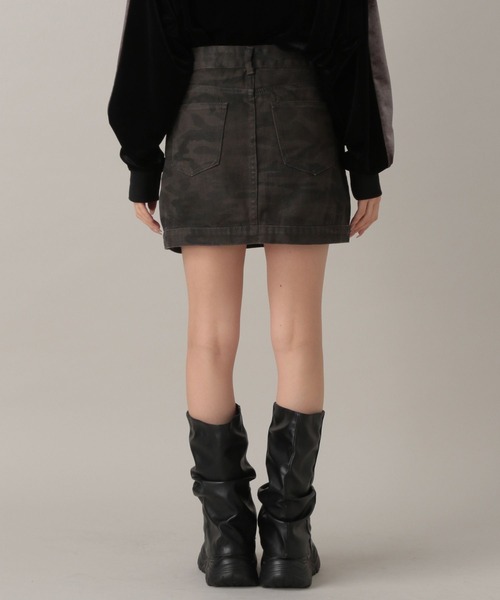 FOREVER 21（フォーエバー トゥエンティーワン）の「【2024FW】アソートカーゴミニスカート（スカート・レディース・ブラック/カーキ/ブラウン・SMALL/MEDIUM）」の21枚目の写真