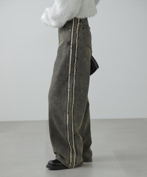 FREE'S MART（フリーズマート）の「◆サイド切替カーブデニムパンツ（デニムパンツ・レディース・ブラック系その他/ブルー系その他3・SMALL/MEDIUM）」の7枚目の写真