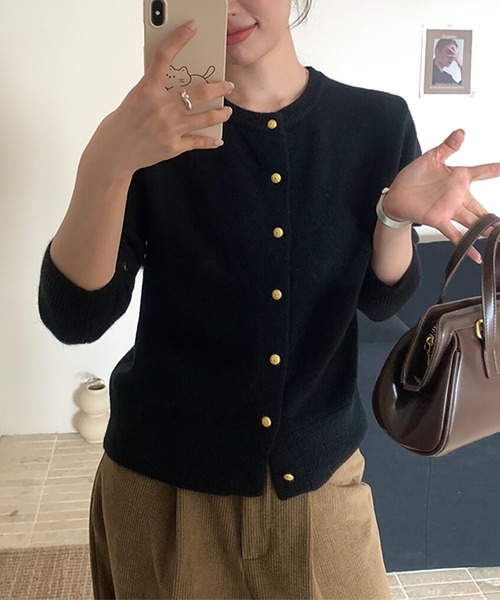 Doula Doula(ドゥーラドゥーラ)の「クルーネックニットカーディガン(ニット/セーター・レディース・ブラック/ライトピンク/ローズ/ブルー/グリーン/レッド/ダークグレー/イエロー・FREE)」の15枚目の写真