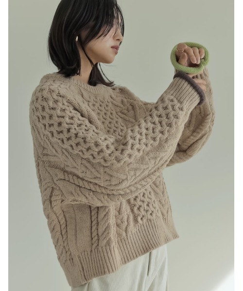 セール】[2024-25 WINTER COLLECTION]配色ハートケーブルニット