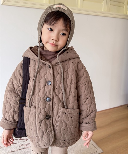 aimoha(アイモハ)の「【aimoha-KIDS-】フード付きキルティングジャケット (AW)(その他アウター・キッズ・オフホワイト/ブラウン/ベージュ・90/100/110/120/80/130)」の3枚目の写真