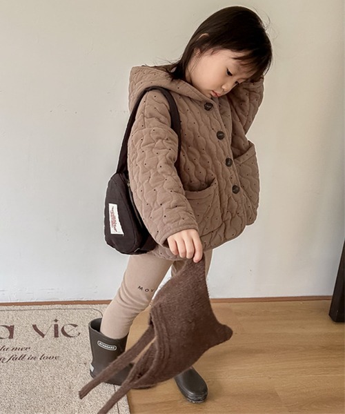 aimoha(アイモハ)の「【aimoha-KIDS-】フード付きキルティングジャケット (AW)(その他アウター・キッズ・オフホワイト/ブラウン/ベージュ・90/100/110/120/80/130)」の7枚目の写真