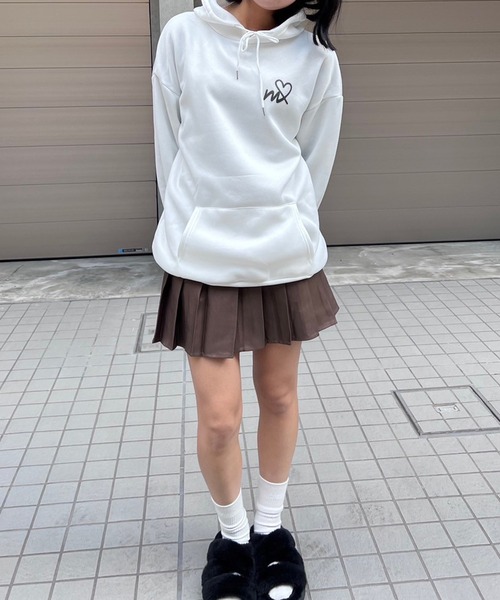 merrylatte（メリーラテ）の「メリラテハートデザインパーカー（パーカー・レディース・ホワイト・LARGE/X-LARGE/SMALL）」の7枚目の写真