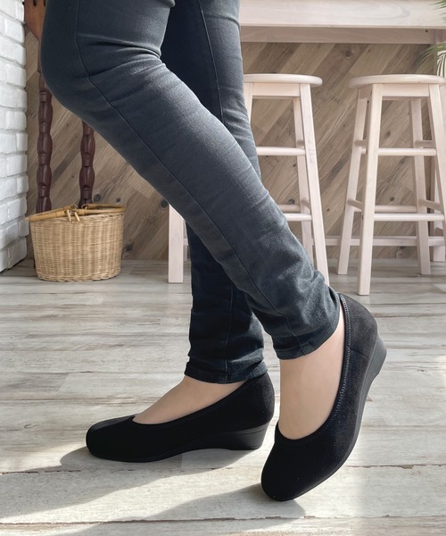 LUGG NAGG(ラグナグ)の「【addottona】ストレッチフィットコンフォートパンプス(パンプス・レディース・ブラック/ガンメタ/シルバー/ブラック系その他・LL/L/M/S)」の2枚目の写真