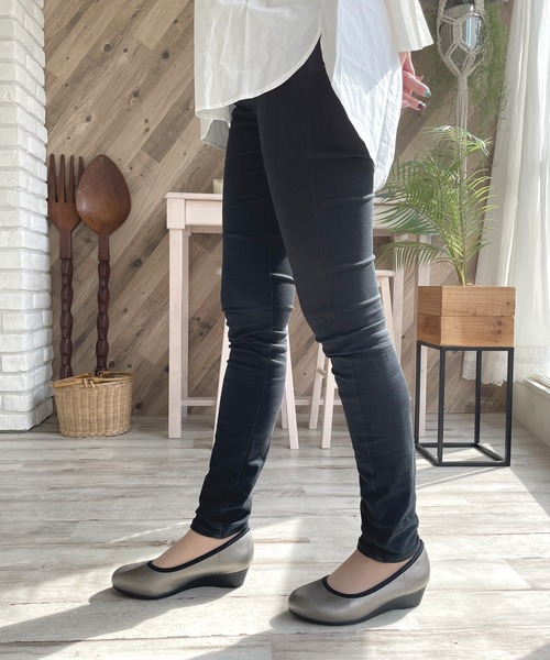 LUGG NAGG(ラグナグ)の「【addottona】ストレッチフィットコンフォートパンプス(パンプス・レディース・ブラック/ガンメタ/シルバー/ブラック系その他・LL/L/M/S)」の4枚目の写真