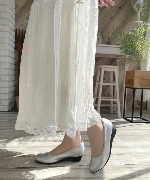 LUGG NAGG(ラグナグ)の「【addottona】ストレッチフィットコンフォートパンプス(パンプス・レディース・ブラック/ガンメタ/シルバー/ブラック系その他・LL/L/M/S)」の14枚目の写真