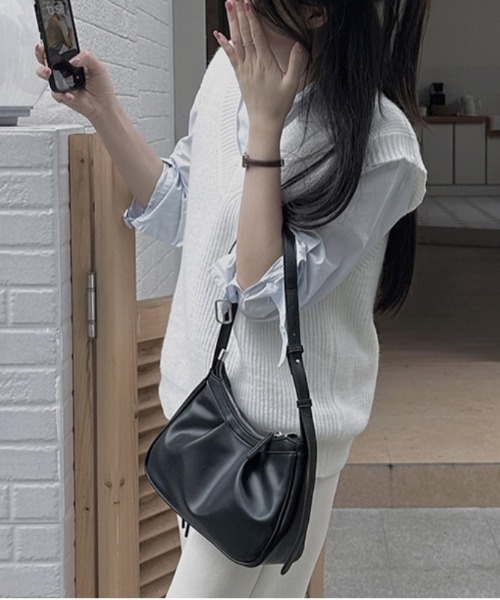 FREE STYLISTS(フリー スタイリスト)の「Y2K シャーリングミニレザートートバッグ/ショルダーバッグ(ショルダーバッグ・レディース・ブラック/ホワイト/イエロー・FREE)」の17枚目の写真