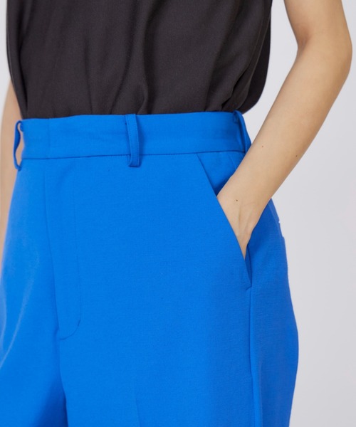 INED（イネド）の「シェルタリングドライ美脚ワイドパンツ（その他パンツ・レディース・ネイビー/ベージュ/ブルー/オフホワイト・11号/9号/7号）」の19枚目の写真