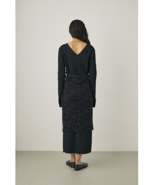 M_(エムアンダーバー)の「【M_】BUTTON UP KNIT ドレス(ワンピース・レディース・ライトグリーン/ブラック/カーキ・1/2)」の8枚目の写真
