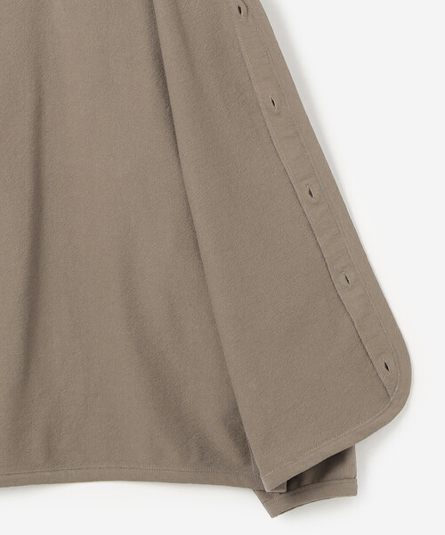 ORCIVAL（オーシバル）の「ORCIVAL | コットン Vネックカーディガン MEN（カーディガン/ボレロ・メンズ・ブラック/グレイッシュベージュ・3/5）」の8枚目の写真